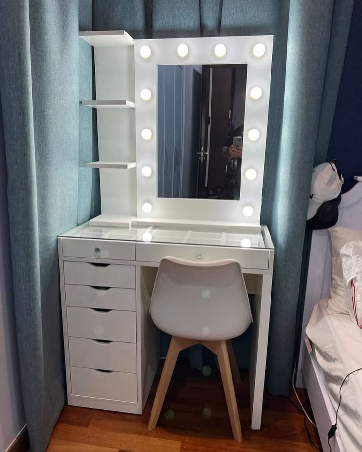 Dressing table 5